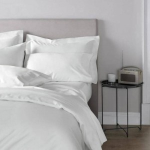 Постельное белье Комфорт-Текстиль White сатин  двухспальный 180x215